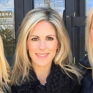 Meet your Posher, Alyson
